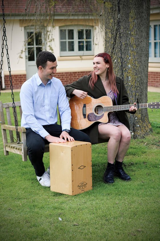 female singer guitarist