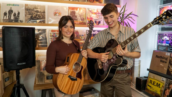 Dan & Izzy - Acoustic Duo