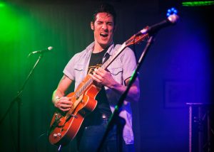 The Houndogs Live Photo