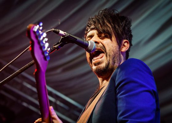 atlantics guitarist, live band