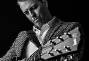 George - Acoustic Singer