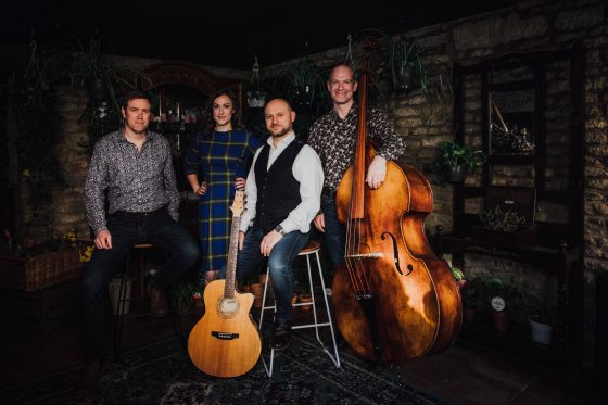 The Roamantics - Acoustic Band